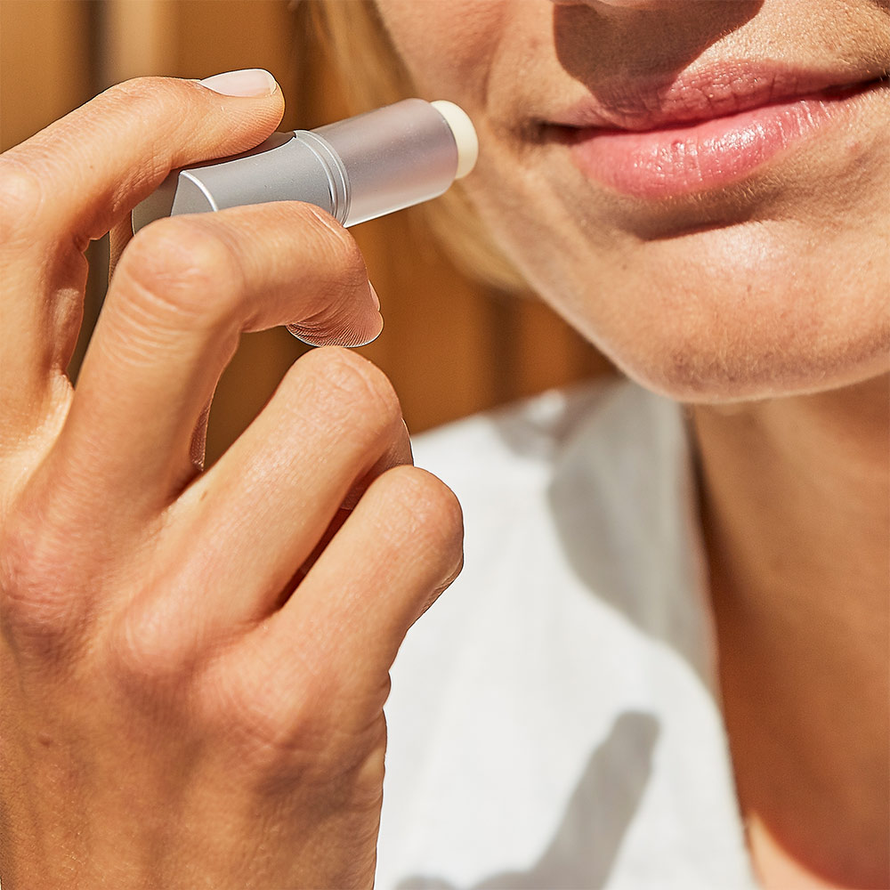 ISDIN Reparador Labial Stick - Imagen 3